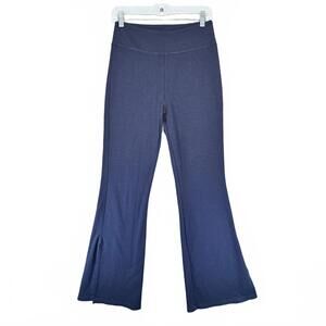 Sundry Women's Navy Flare Yoga Pants Size 2